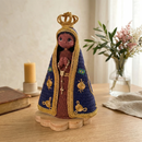 Nossa Senhora Aparecida da Proteção Divina – Amigurumi Sagrado em Crochê | Casa da Promessa
